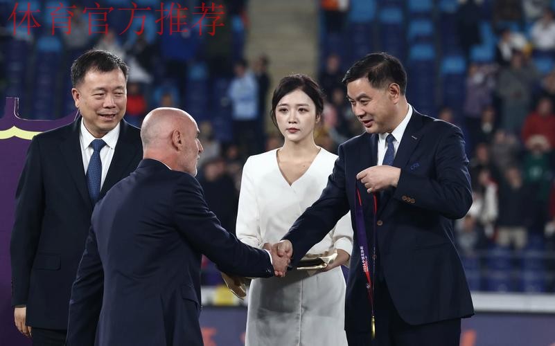 2024中国足协杯综述: 海港泰山联手奉献精彩对决 赛事升级“全民足球”理念凸显 2024中国足协杯综述: 海港泰山联手奉献精彩对决 赛事升级“全民足球”理念凸显